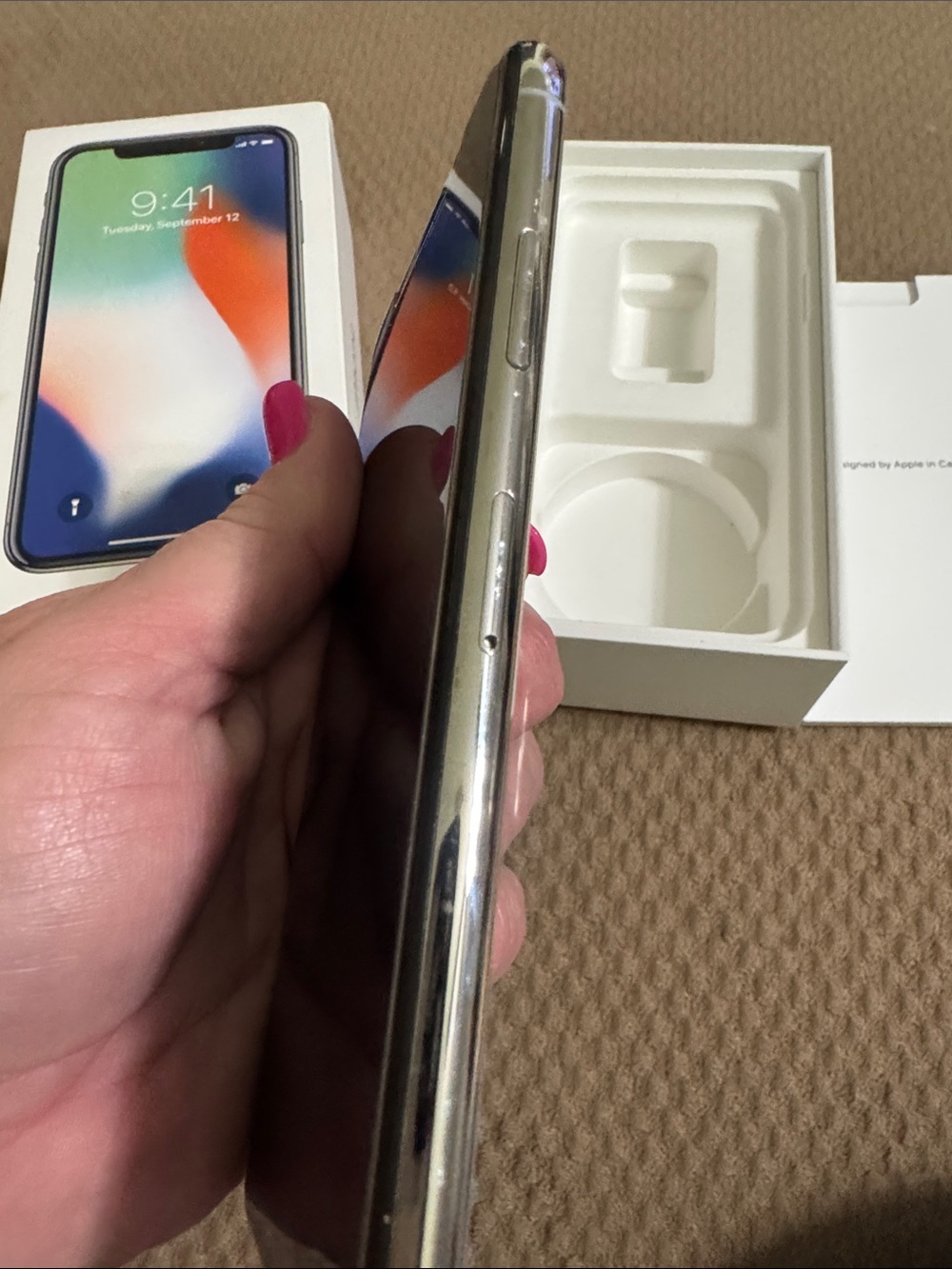 Apple iPhone X Black Front Display in Box - Picture 6 of 8